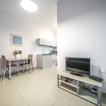 Dimitra & Deslina Luxury αpartments
