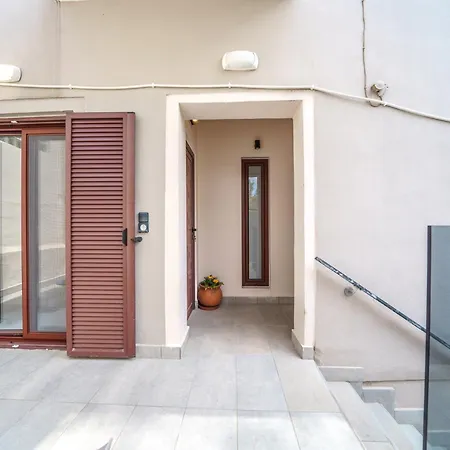 Dimitra & Deslina Luxury αpartments